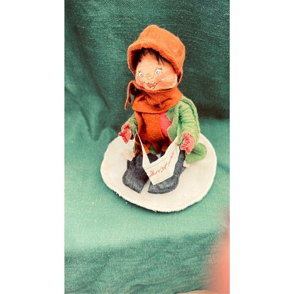 Annalee Caroler Boy 1989 7.5" Doll Vinatge